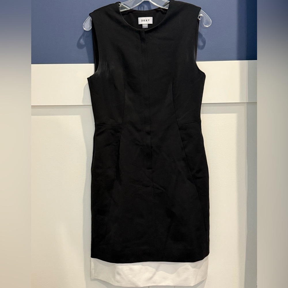 Dkny Black Dress with White Hem Sleeveless Sheath Size 6